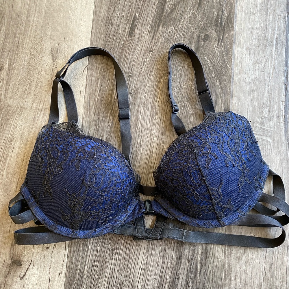 Victorias Secret Sexy Blue Black Lace Bra